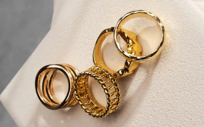 Harga Emas 22 Karat Hari Ini, Selasa 17 Maret 2026